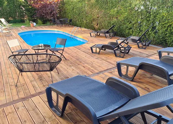 Saules Namai 3* פלאנגה