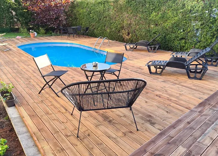 Saules Namai פלאנגה