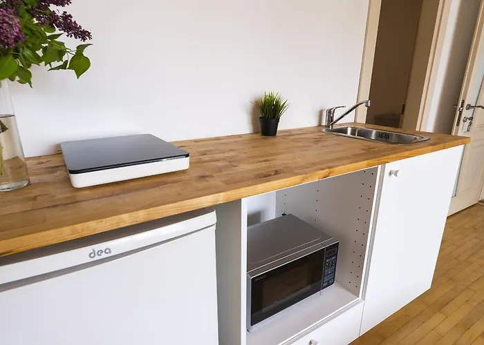 Saules Namai פלאנגה