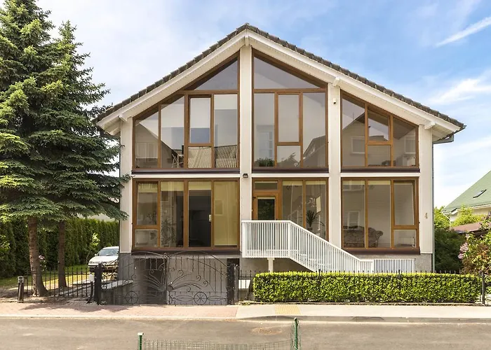 Saules Namai 3* פלאנגה